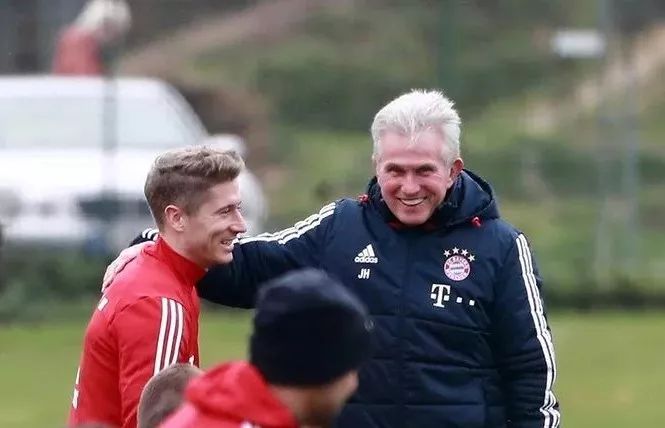 其团队巨大 其团队巨大