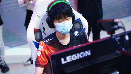 足球领域上 足球领域上